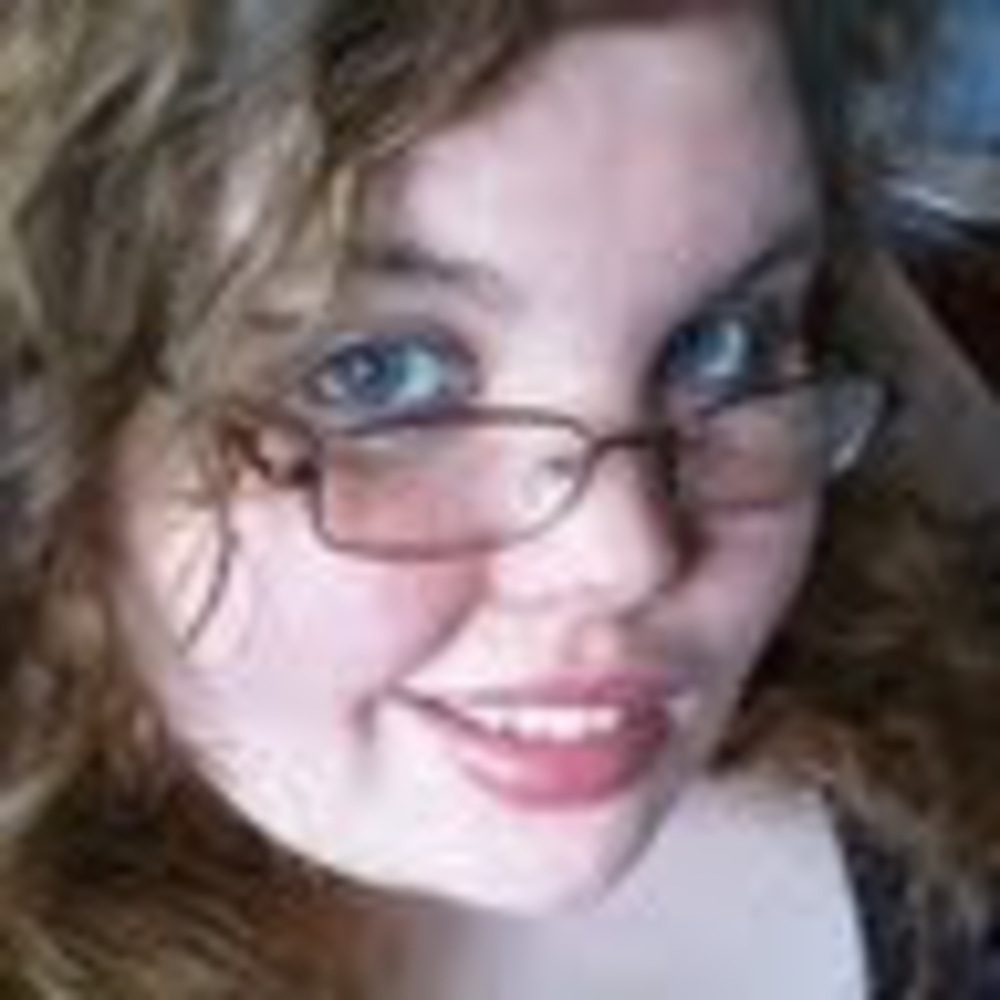 Meet your Posher, Cassandra